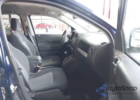 2016 Jeep Compass Sport z USA, uszkodzony, nr VIN 1C4NJCBA0GD611711